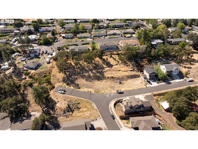 2320 W 12th St unit 4, the Dalles, OR 97058 - photo 3