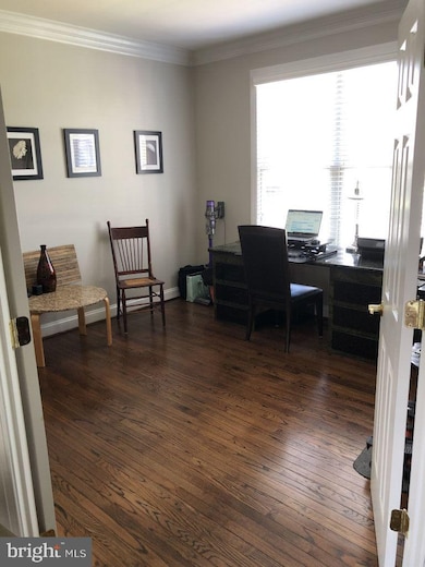 22943 Goldenrod Dr, Ashburn, VA 20148 - photo 6