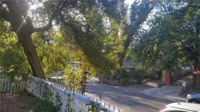 22464 Domingo Rd, Woodland Hills, CA 91364 - photo 4