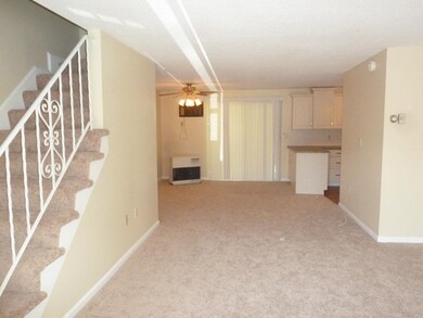 61 Fieldstone Dr unit 61, Londonderry, NH 03053 - photo 3