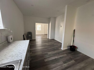 418 E Elm St, Scranton, PA 18505 - photo 5