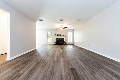 4004 Lee Ln, Pearland, TX 77584 - photo 7