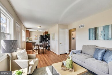 10608 Lexington Ct, Kensington, MD 20895 - photo 6