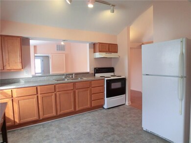 614 E Jefferson St, Tipton, IN 46072 - photo 6