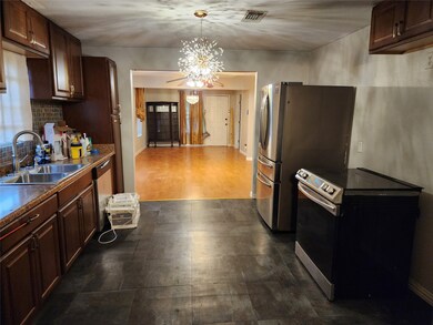 8215 Easter St, Houston, TX 77088 - photo 3