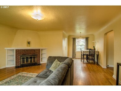 Living Room/Dining Room