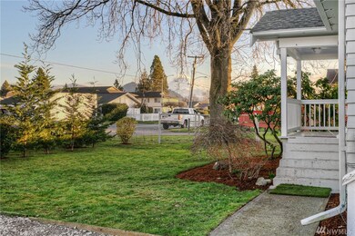 1614 Florence St, Enumclaw, WA 98022 - photo 3