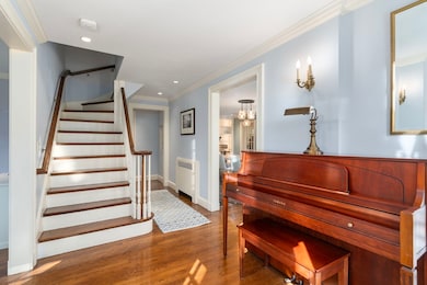 131 Oliver Rd, Waban, MA 02468 - photo 3