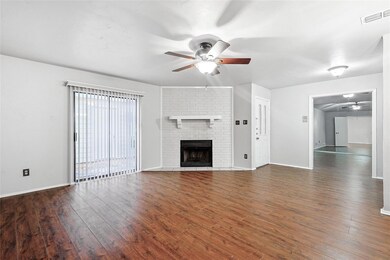 1309 Autumn Chase Square, Bedford, TX 76022 - photo 5