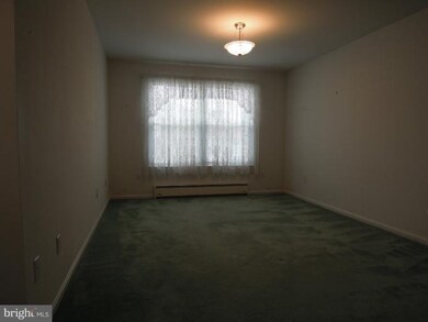 4527 Forest View Ave, Baltimore, MD 21206 - photo 3