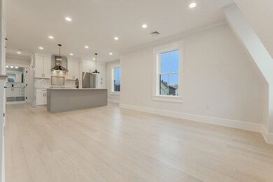 15 Mckone St unit 2, Dorchester, MA 02122 - photo 4