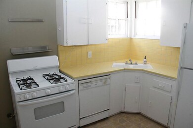 939 Arlington St, Houston, TX 77008 - photo 5