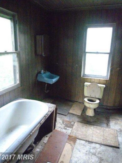 7419 Greenbank Rd, Middle River, MD 21220 - photo 4