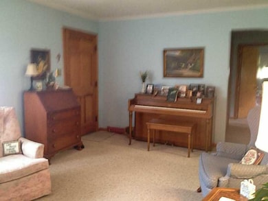 515 Carter Ave, Indiana, PA 15701 - photo 3