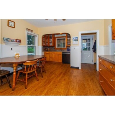 31 Pine St, Stoneham, MA 02180 - photo 5