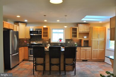 100 Maple Dr, Annapolis, MD 21403 - photo 5