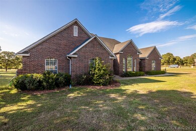 15610 Cherokee Blvd, Skiatook, OK 74070 - photo 2