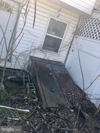 1555 Harford Square Dr, Edgewood, MD 21040 - photo 3