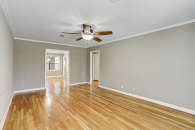 6234 Waltway Dr, Houston, TX 77008 - photo 7