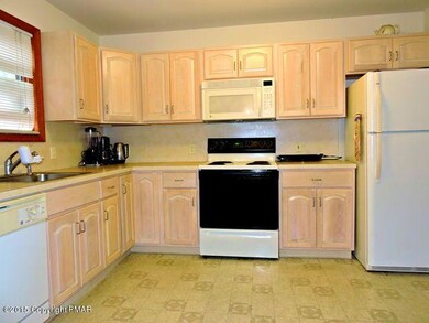 479 Hyland Dr, East Stroudsburg, PA 18301 - photo 2