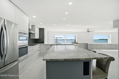 11982 W Bayshore Dr, Crystal River, FL 34429 - photo 7