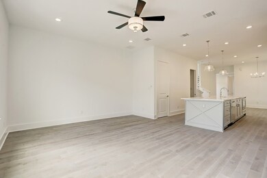 4210 Schuler St unit B, Houston, TX 77007 - photo 4