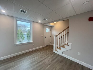 19 Juniper Ln, Portsmouth, NH 03801 - photo 2