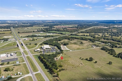 100 N Colbert Rd, Davis, OK 73030 - photo 3