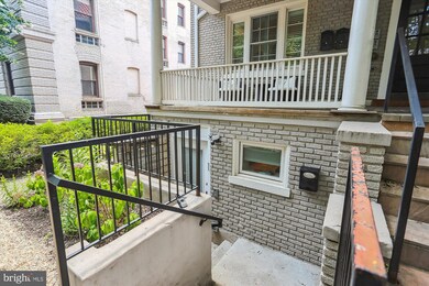 2312 Ashmead Place NW unit 1, Washington, DC 20009 - photo 2