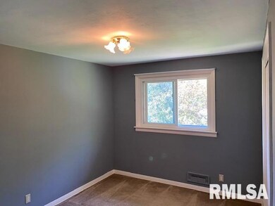 1526 Broadview Dr, Bettendorf, IA 52722 - photo 7