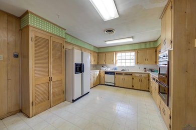 910 Stanley St unit 5, Denton, TX 76201 - photo 7