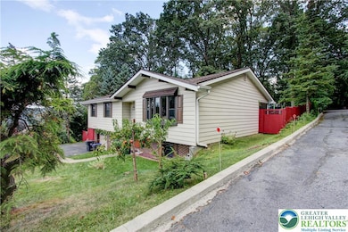 1778 Ritter St, Bethlehem, PA 18015 - photo 3