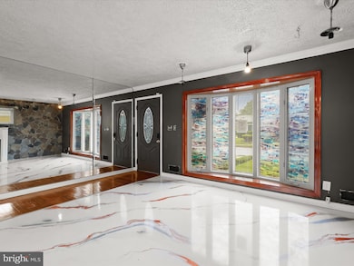 6222 Catalpha Rd, Baltimore, MD 21214 - photo 4