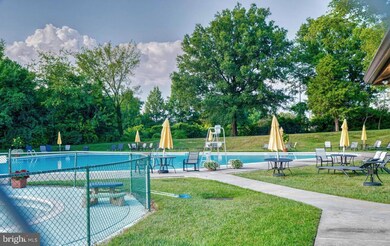 28 Alanbrooke Ct unit 28E, Towson, MD 21204 - photo 4