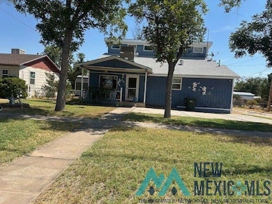 608 N Maple St, Carlsbad, NM 88220 - photo 2