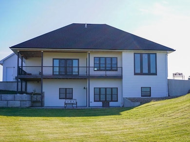 310 Country Dr, Pierre, SD 57501 - photo 7