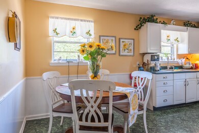 Breakfast Nook