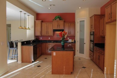 Gourmet kitchen