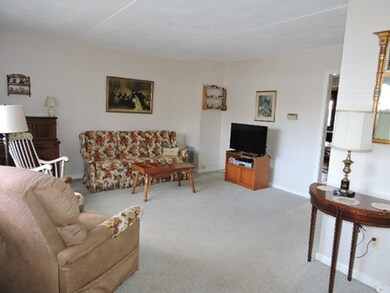 44 Salem St unit E, Wakefield, MA 01880 - photo 4