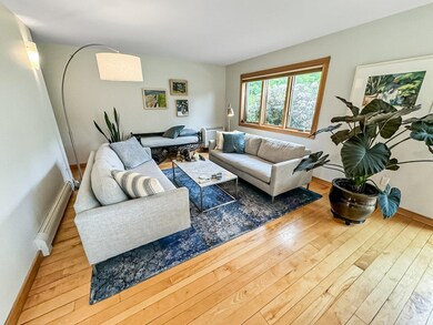 11 Bayfield Dr, Shelburne, VT 05482 - photo 4