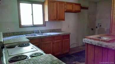 Kitchen - laundry