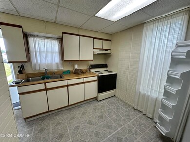 627 E 3rd St, Nescopeck, PA 18635 - photo 4