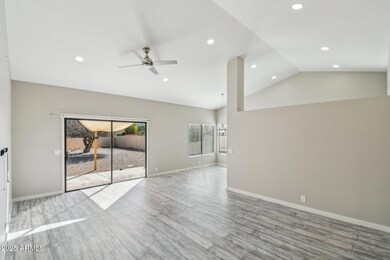 4-web-or-mls-N 92nd Ave-1805-004