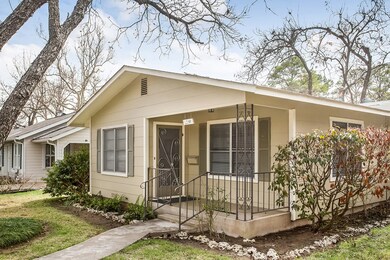 219 W Morse St, Fredericksburg, TX 78624 - photo 2