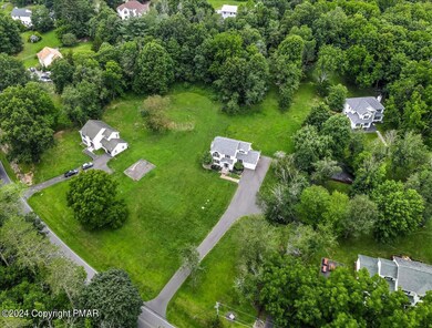 336 Keller Dr, Stroudsburg, PA 18360 - photo 3