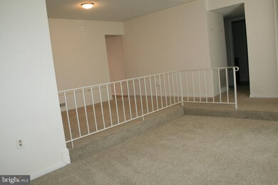 7514 S Arbory Ln, Laurel, MD 20707 - photo 4