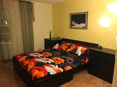 9467B069-