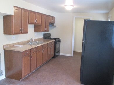 110 San Juan Rd, Carpentersville, IL 60110 - photo 7