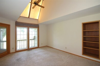 4027 E Tower Rd, Mc Farland, WI 53558 - photo 7