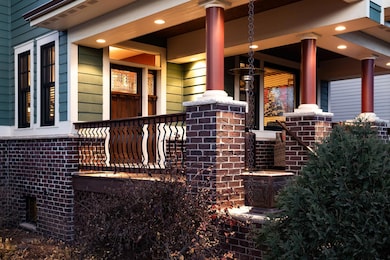 2012 Laurel Ave W, Minneapolis, MN 55405 - photo 2